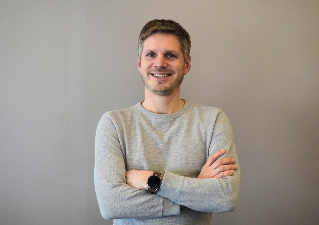 Techniker bei der ILD Deutschland, Experte f&uuml;r Flachdac h Leckageortung.